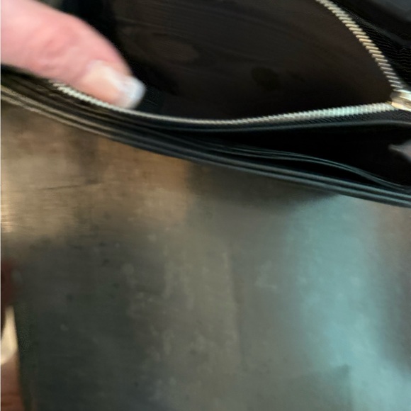 Yves Saint Laurent Quilted Black Wallet - Picture 6 of 8